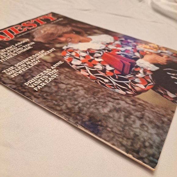 Majesty Magazine Volume 4 No 2 June 1983 Printed In England Royal Family - Picture 3 of 9